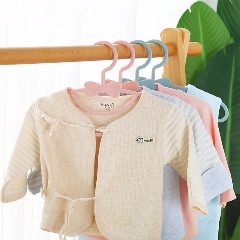 5-50 Buah Gantungan Bayi Plast - Baby Clothing Hangers ulasan dan harga